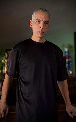 Robert Harrion_250x400.jpg